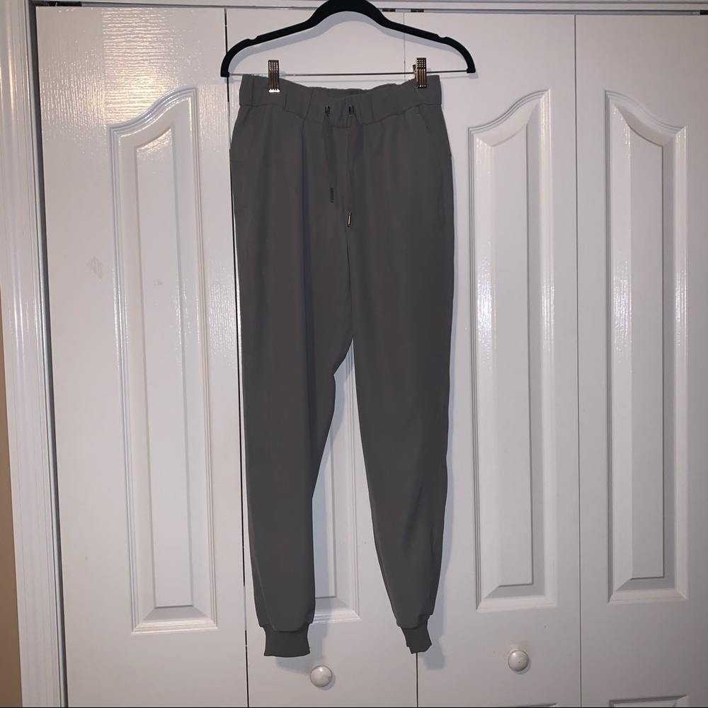 LULULEMON JOGGERS